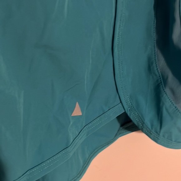 Balance athletica breeze shorts - Picture 4 of 6